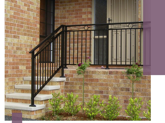 Уличные перила из металла под ключ в Белой Калитве