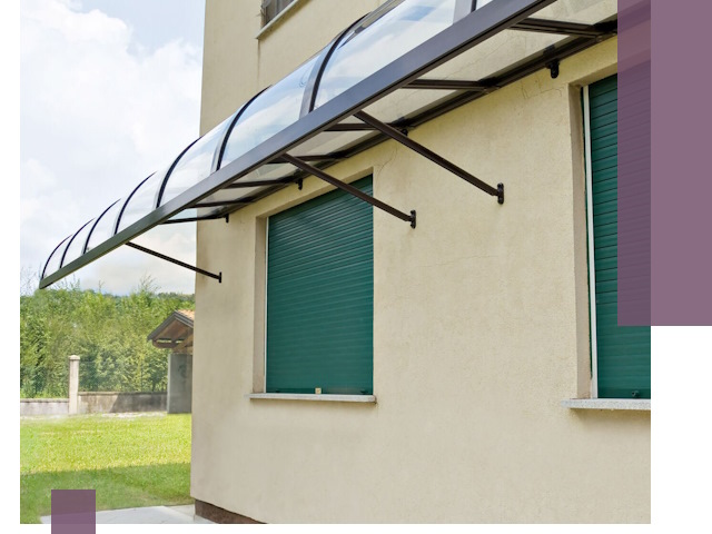 Козырьки над окнами в Белой Калитве — изготовление и монтаж по выгоде