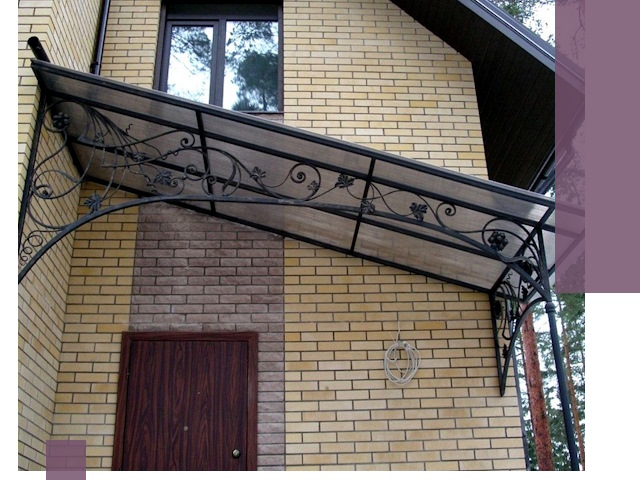 Односкатные козырьки из металла под ключ в Белой Калитве