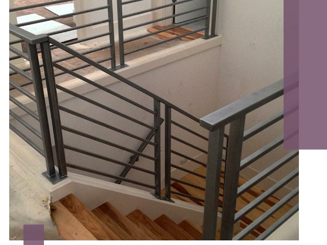 Изготовление поручней из металла и дерева в Белой Калитве